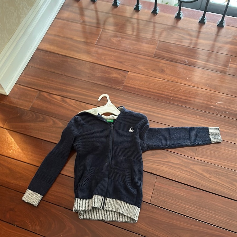 Untied colors of Benetton Blue zip up